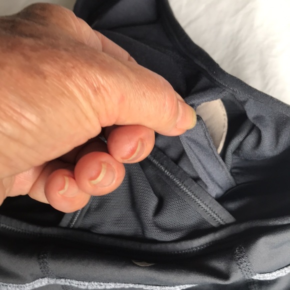 Lululemon size 4 top - Picture 8 of 10